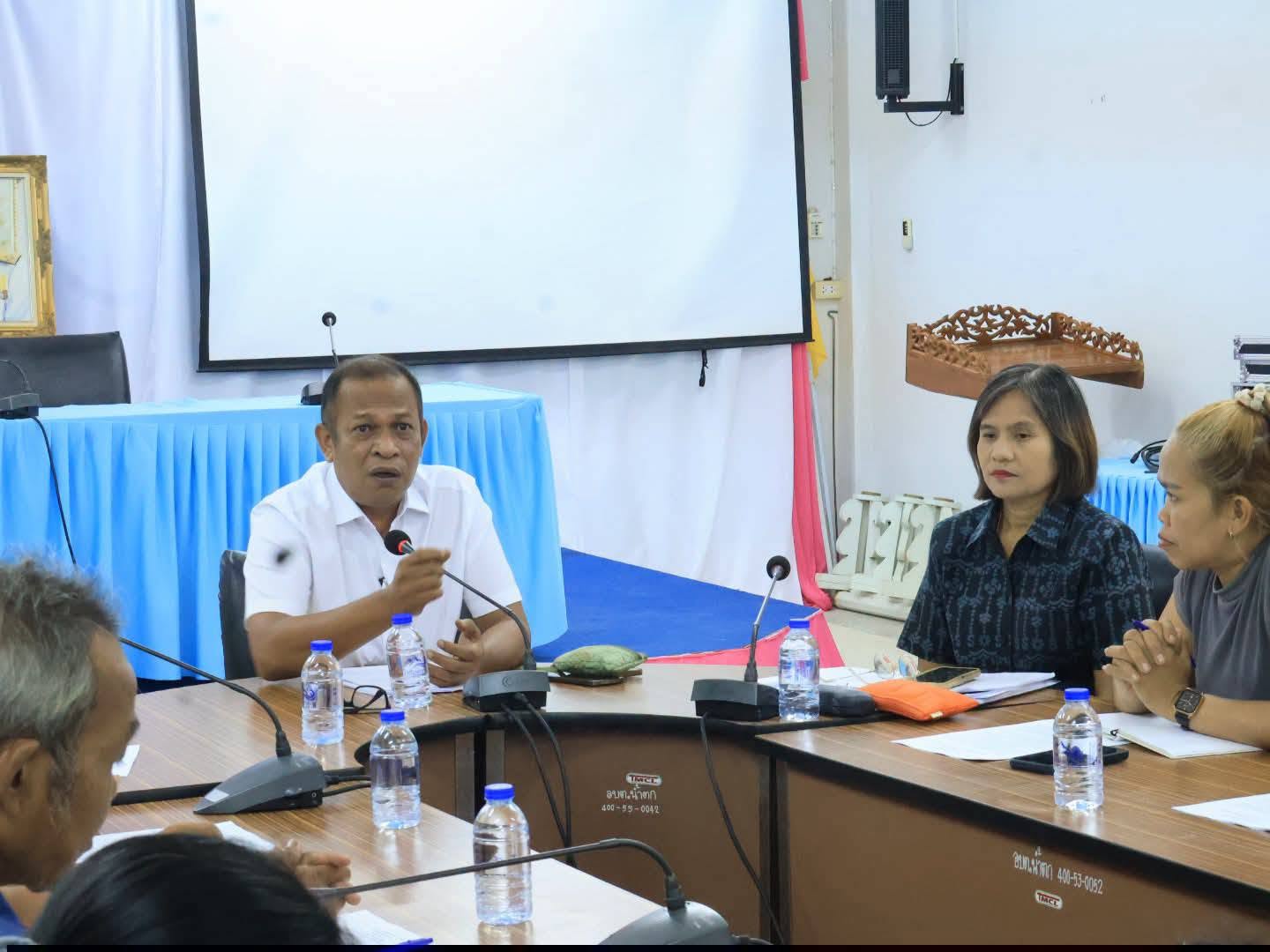 พช.ทุ่งสง : ประชุมอาสาพัฒนาชุมชน (อช.) ตำบลน้ำตก เพื่อคัดเลือกผู้นำอาสาพัฒนาชุมชน (ผู้นำ อช.) ชุดใหม่ พร้อมขับเคลื่อนงานพัฒนาชุมชนในพื้นที่